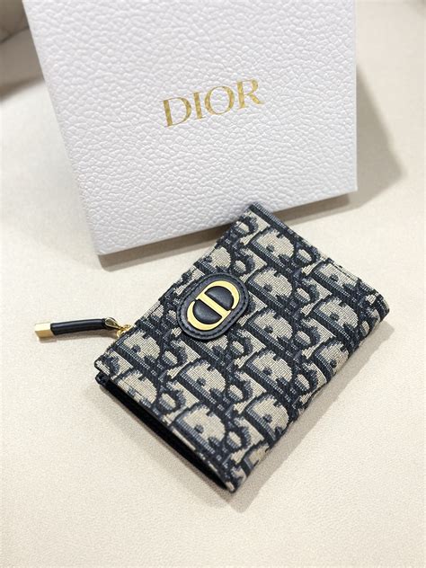 dior 30 montaigne wallet|30 montaigne dahlia wallet.